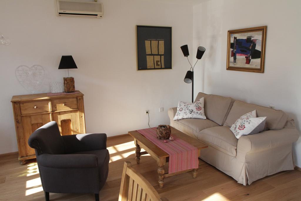 Unser Rosa Haus Fuer Sie Rust Room photo